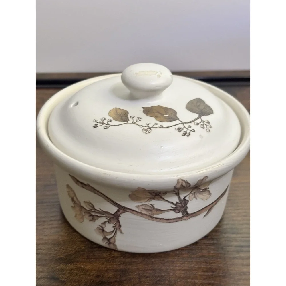 Oneida 12 Oz Covered Crock‎ 2.5